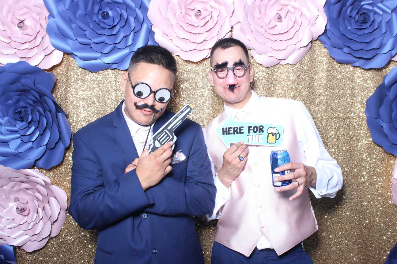 3 Clicks Photo Booths