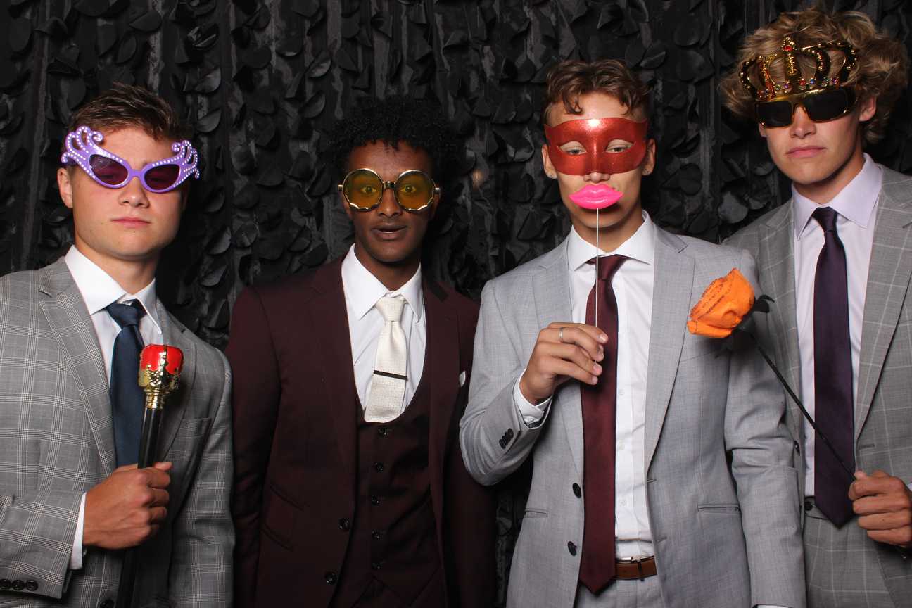 3 Clicks Photo Booths