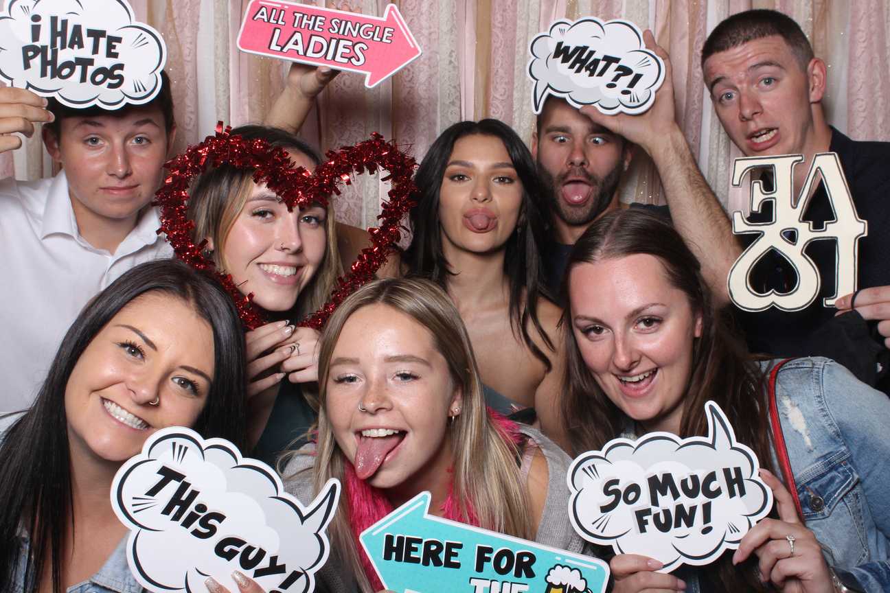 3 Clicks Photo Booths