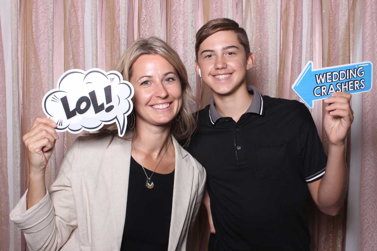 3 Clicks Photo Booths